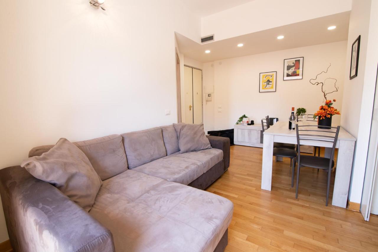 Relais Emilei Apartment Verona Bagian luar foto