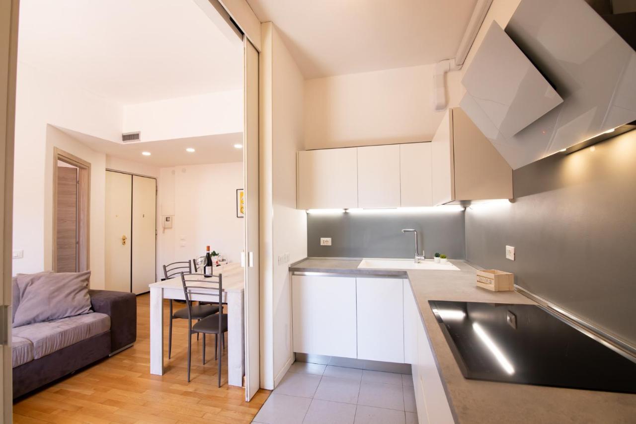 Relais Emilei Apartment Verona Bagian luar foto